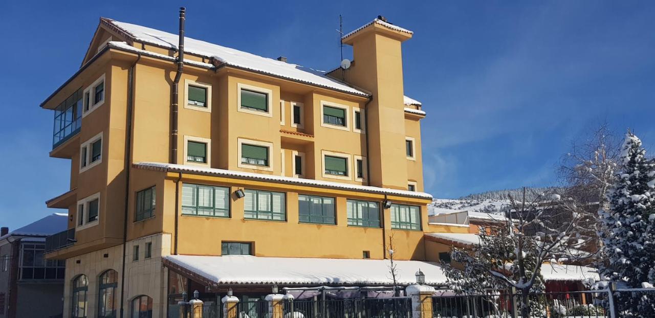 Hospedium Hotel Spa Puerta Vadinia Cistierna Dış mekan fotoğraf